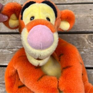 Tigger Plush Backpack Bag Orange Tiger Winnie the Pooh Vintage Disney Store